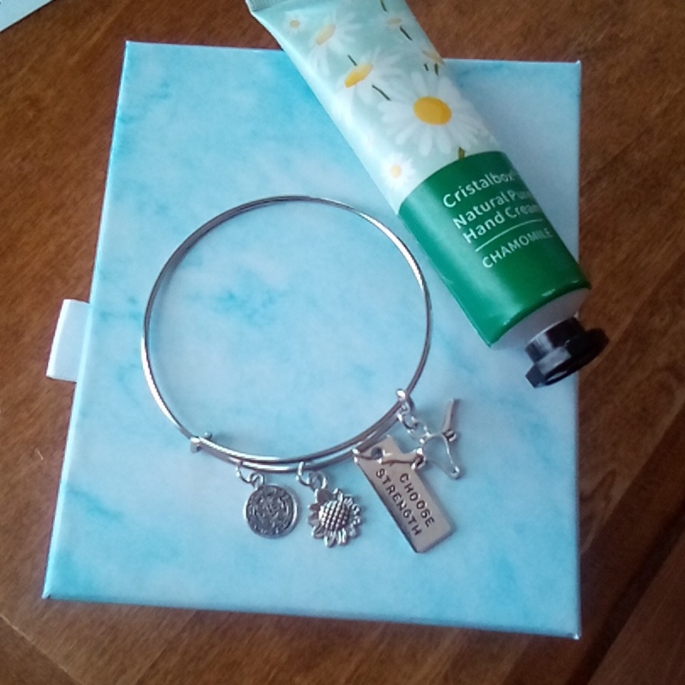 I choose strength braclet & lotion